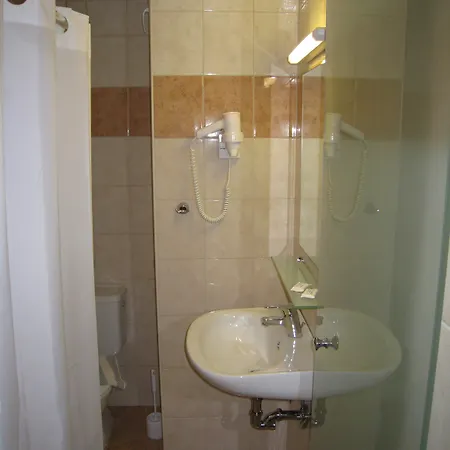 Otel Nafsika Rhodes City