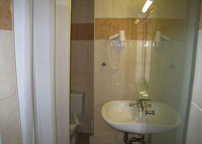 Szálloda Nafsika Rhodes City